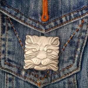 MS signed Vintage Asian Cat Pin